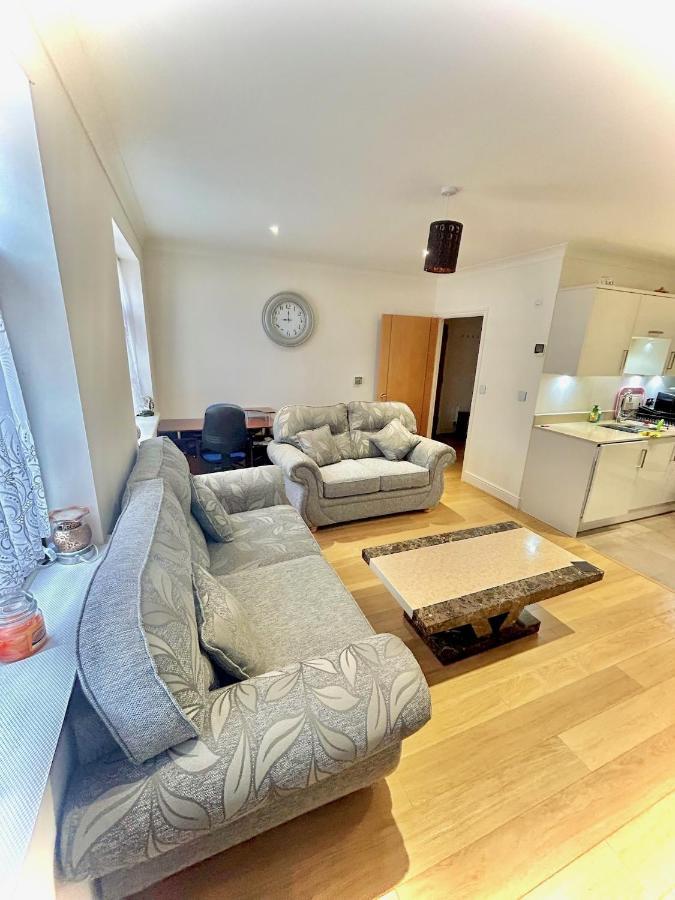Lovely Cosy Apartment ブロムリー エクステリア 写真